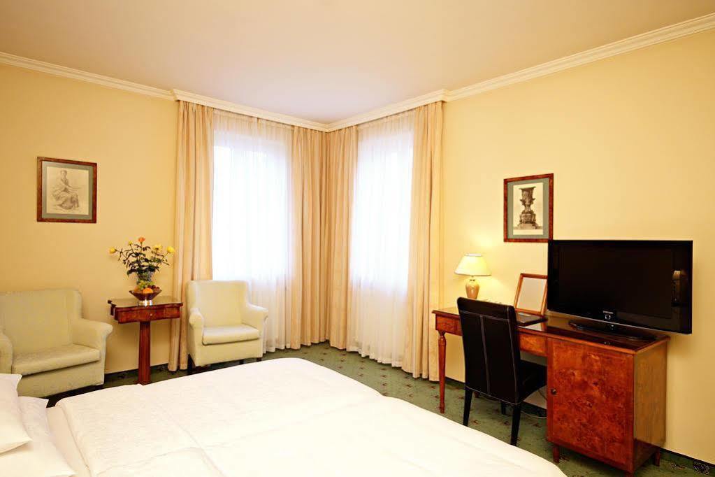 Hotel La Residenza Timişoara Extérieur photo