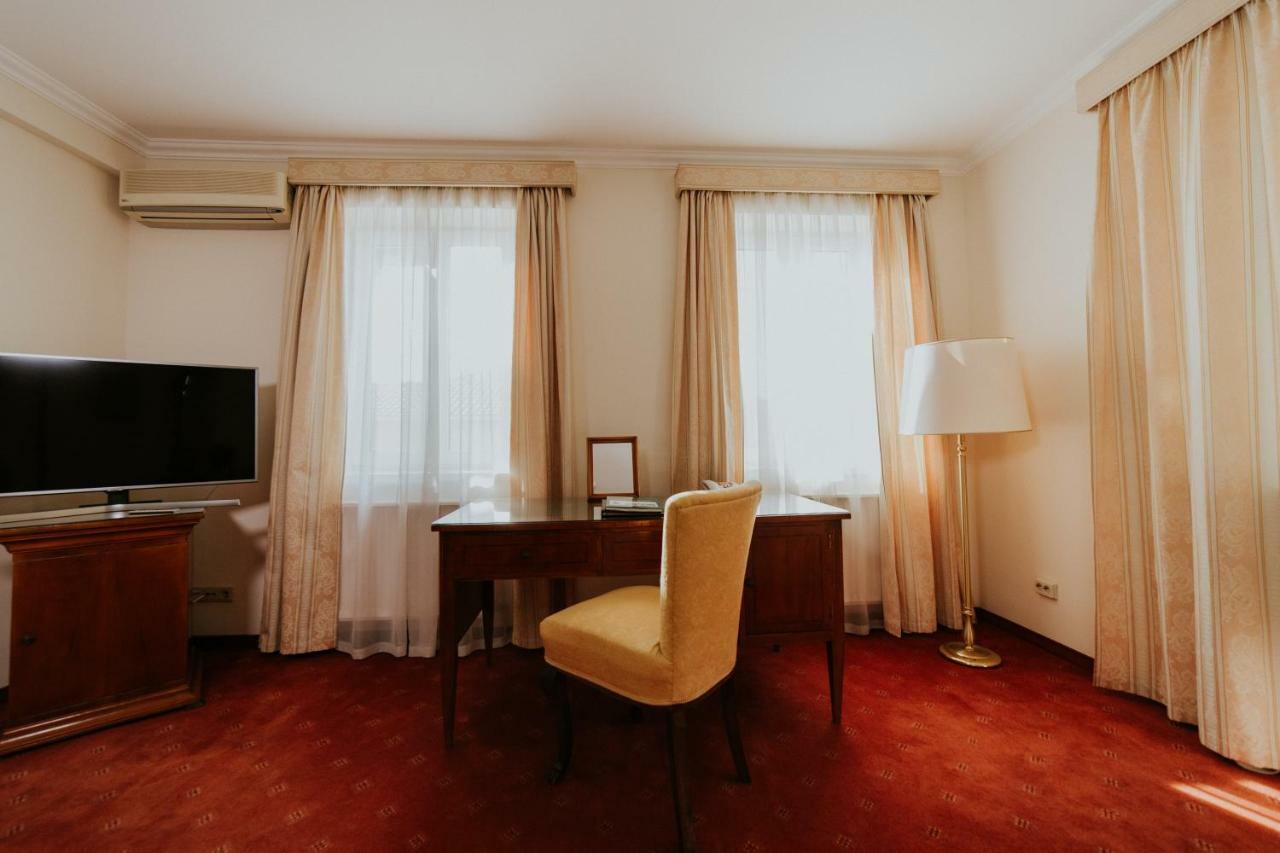 Hotel La Residenza Timişoara Extérieur photo