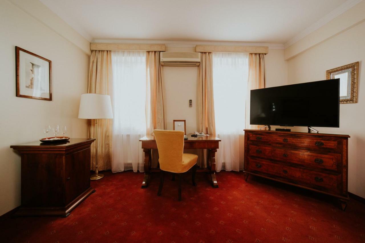 Hotel La Residenza Timişoara Extérieur photo