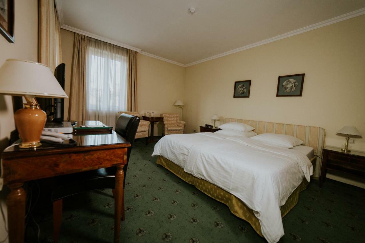 Hotel La Residenza Timişoara Extérieur photo